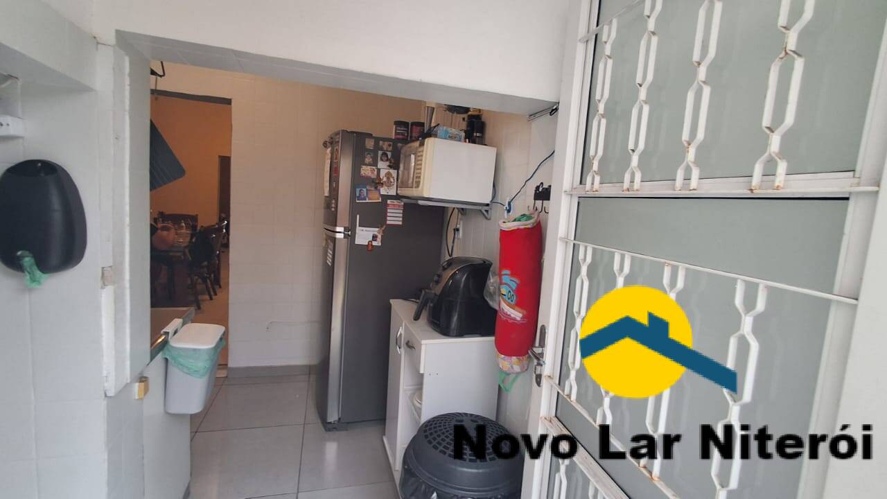 Casa à venda com 3 quartos, 180m² - Foto 20