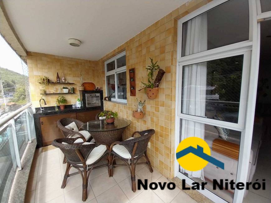 Apartamento à venda com 3 quartos, 140m² - Foto 1