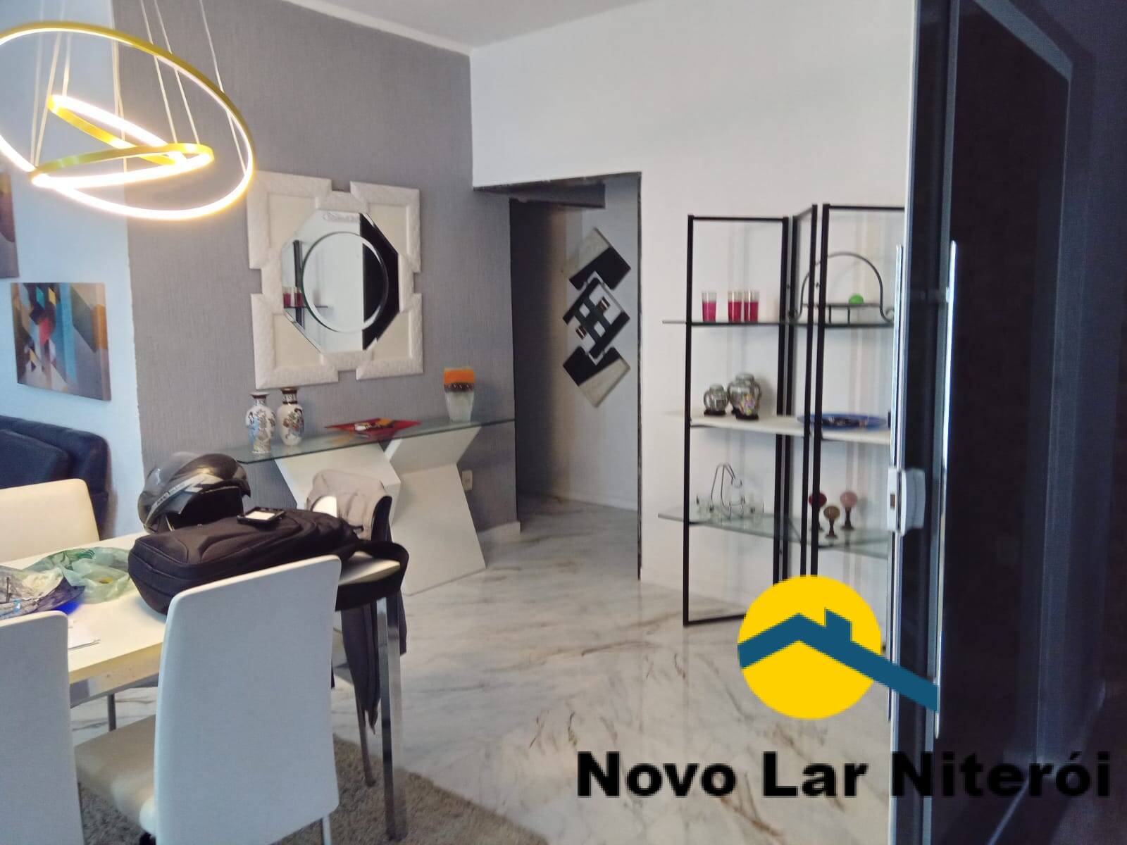 Casa à venda com 3 quartos, 320m² - Foto 7