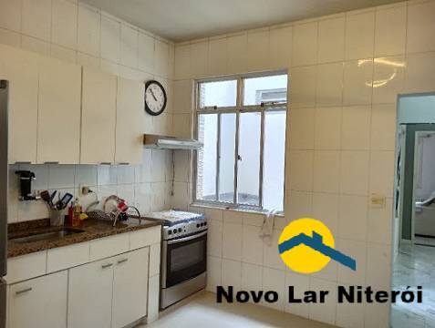 Casa à venda com 3 quartos, 320m² - Foto 16