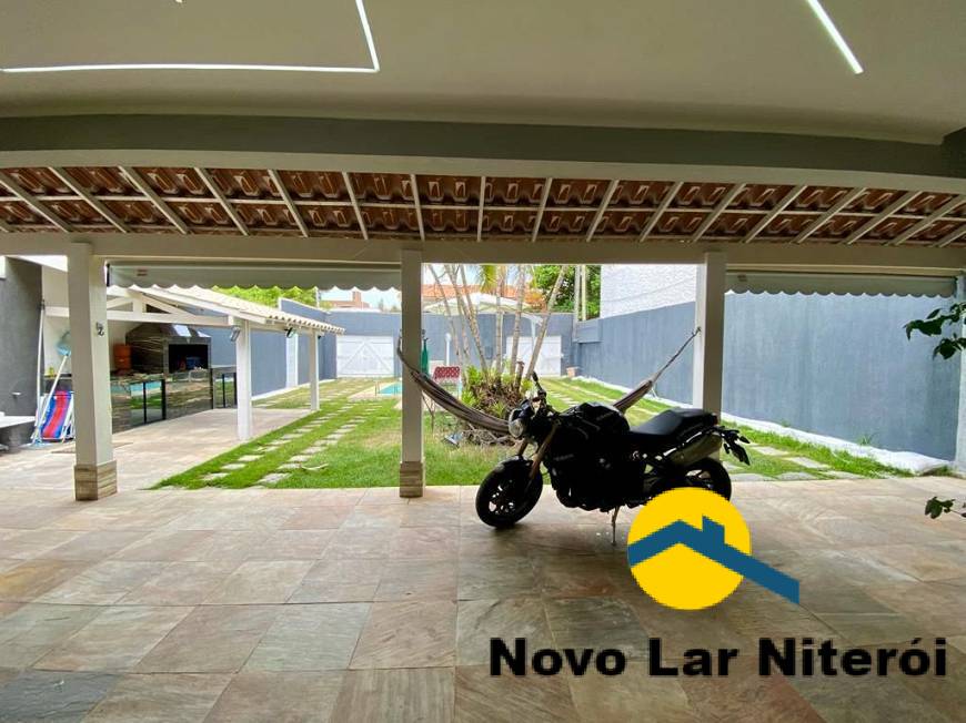 Casa à venda com 3 quartos, 320m² - Foto 42