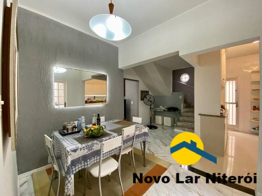 Casa à venda com 3 quartos, 320m² - Foto 15