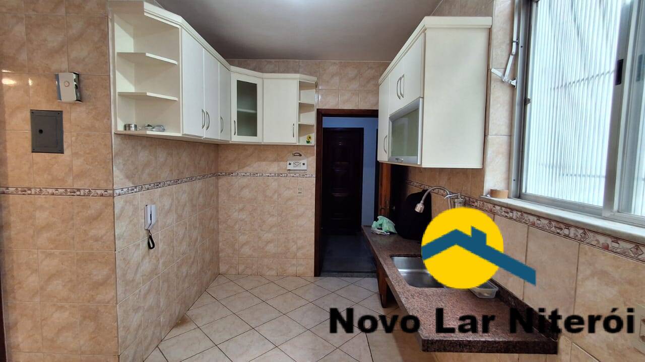 Apartamento à venda com 2 quartos, 70m² - Foto 11