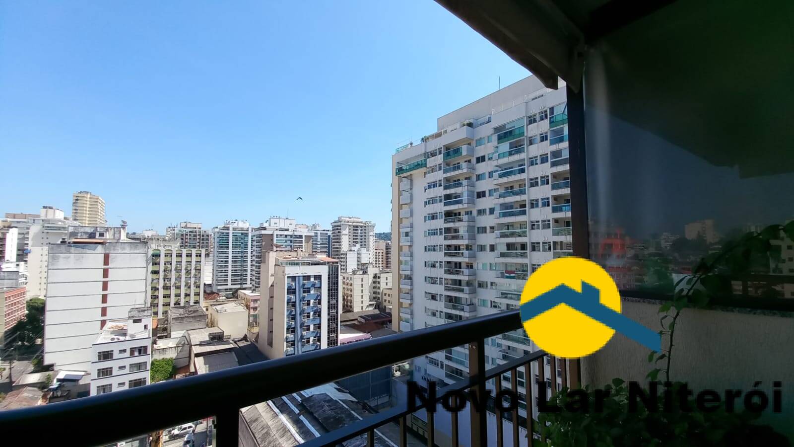 Apartamento à venda com 2 quartos, 70m² - Foto 7