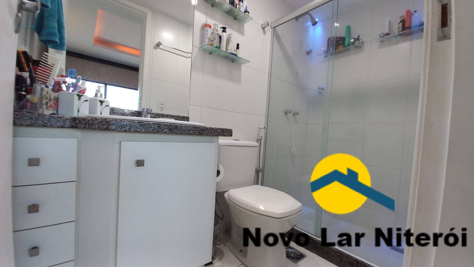 Apartamento à venda com 2 quartos, 70m² - Foto 52