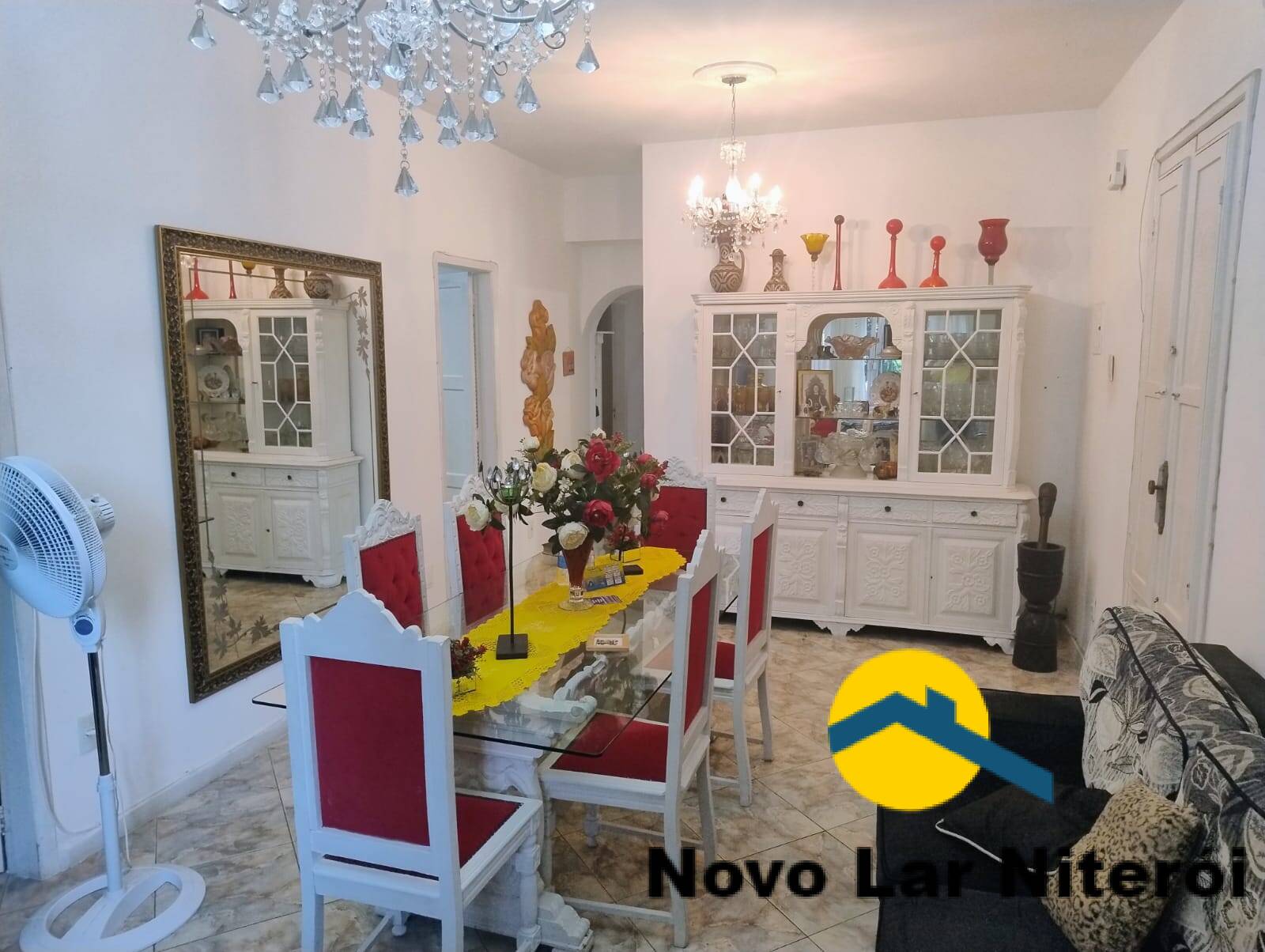 Casa à venda e aluguel com 8 quartos, 270m² - Foto 4