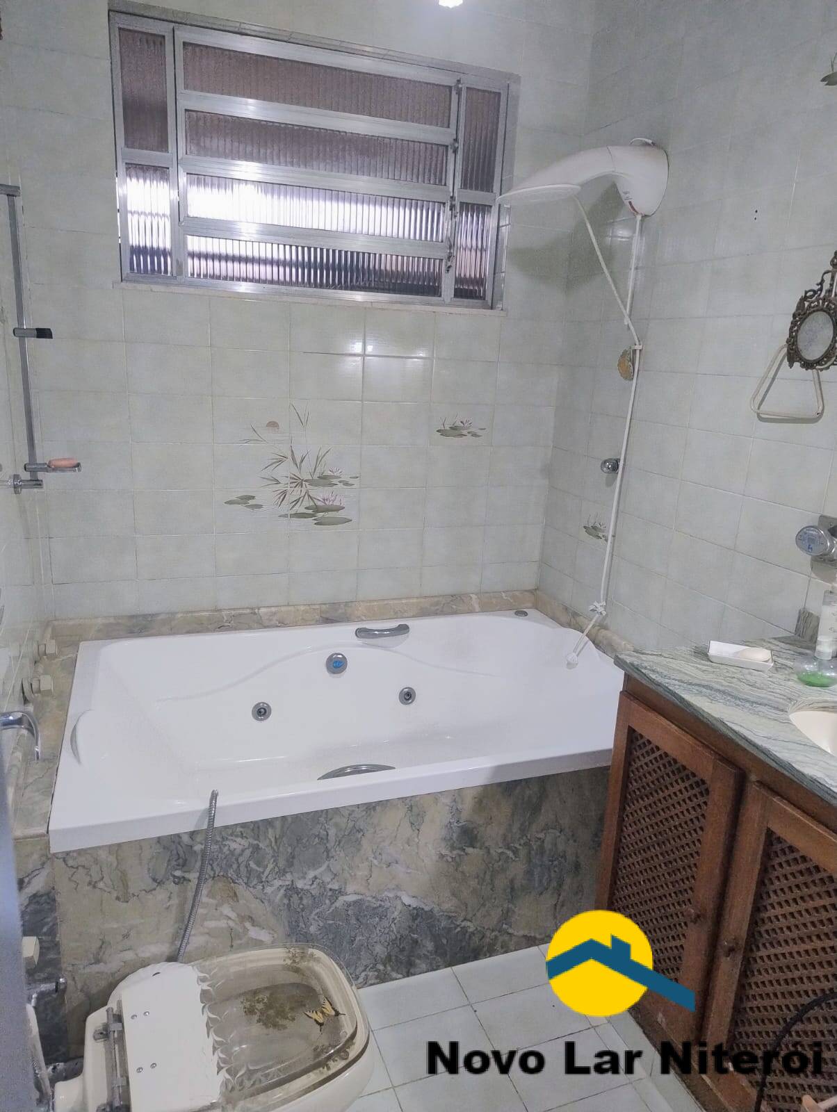 Casa à venda e aluguel com 8 quartos, 270m² - Foto 10