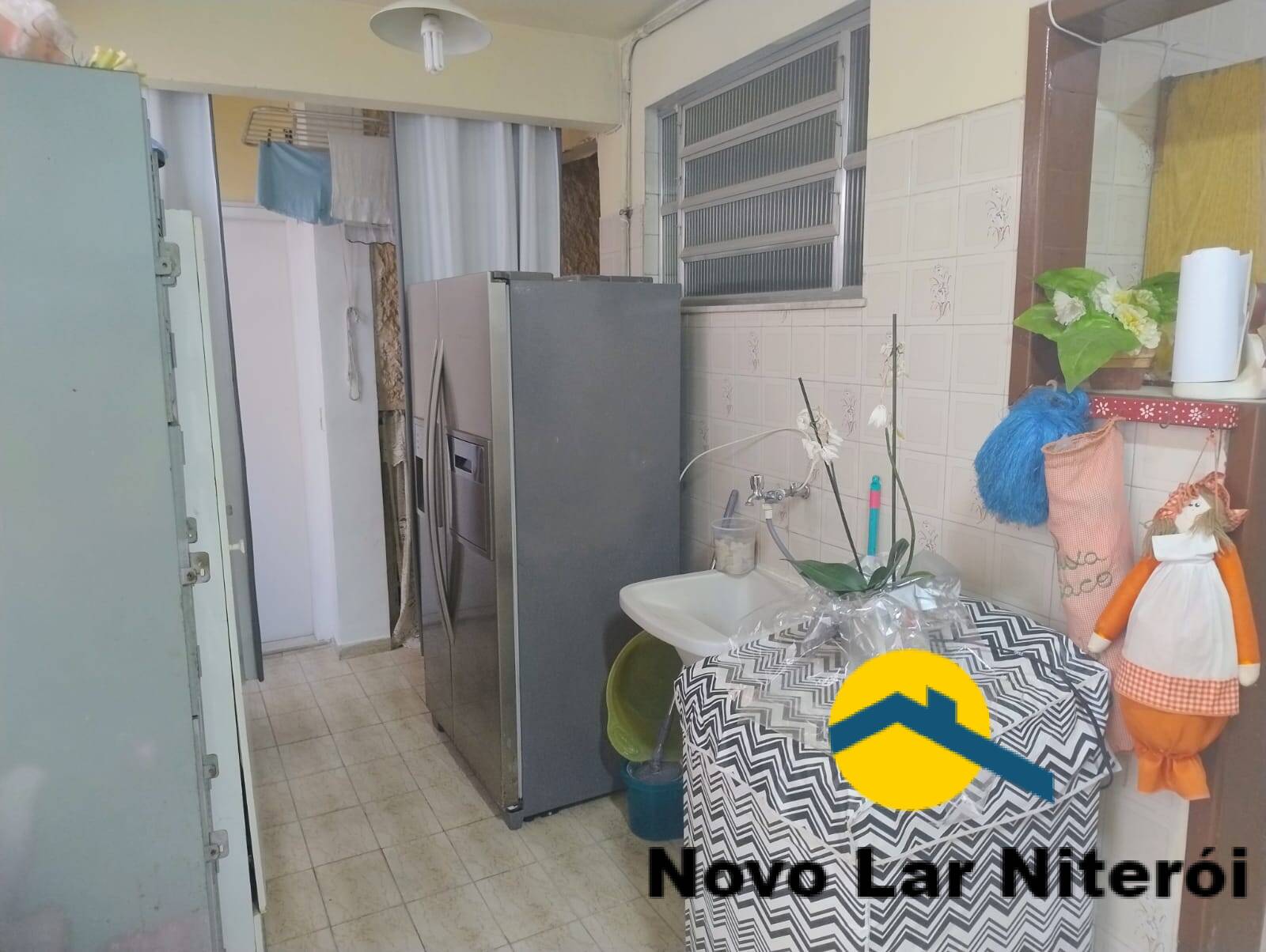 Casa à venda e aluguel com 8 quartos, 270m² - Foto 21