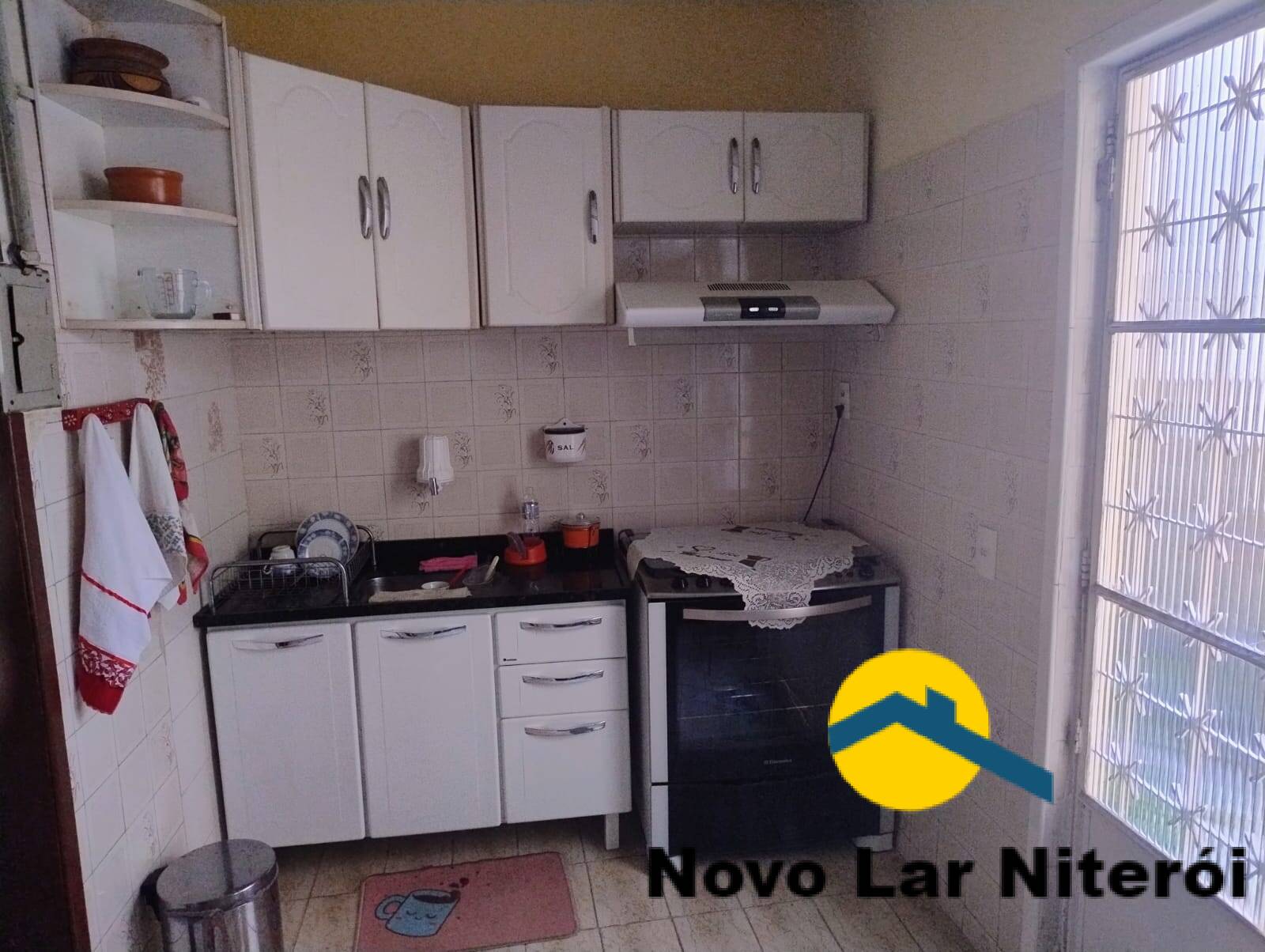 Casa à venda e aluguel com 8 quartos, 270m² - Foto 22