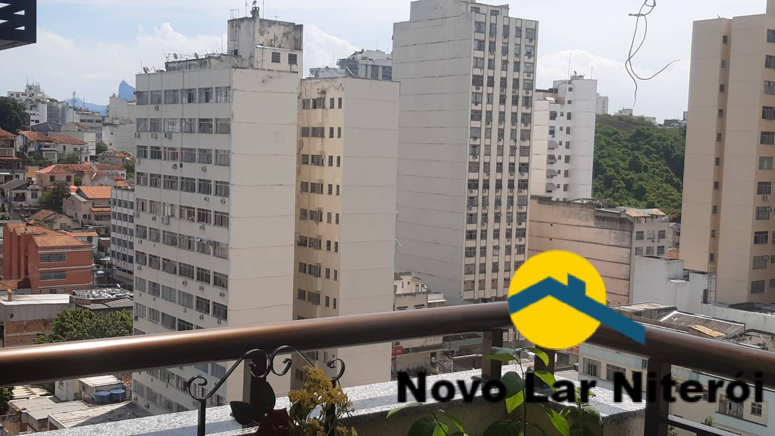 Apartamento à venda com 2 quartos, 70m² - Foto 5