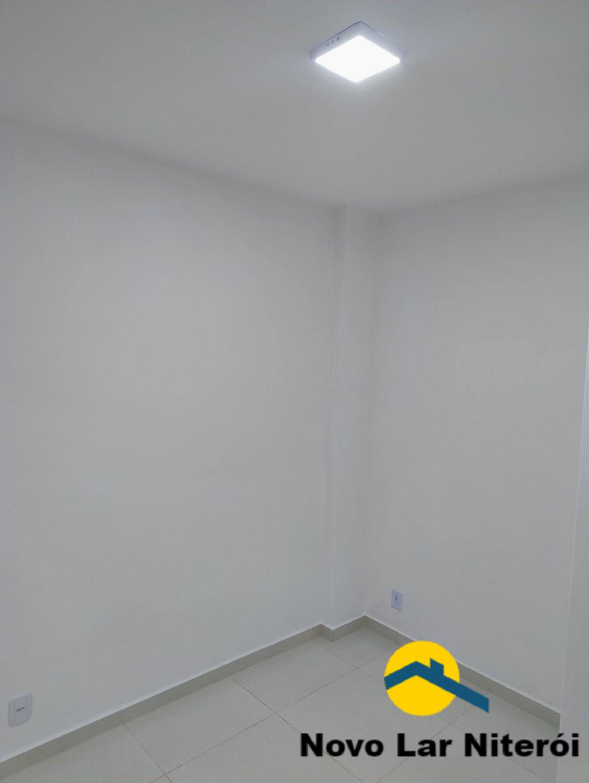 Apartamento à venda com 2 quartos, 60m² - Foto 11