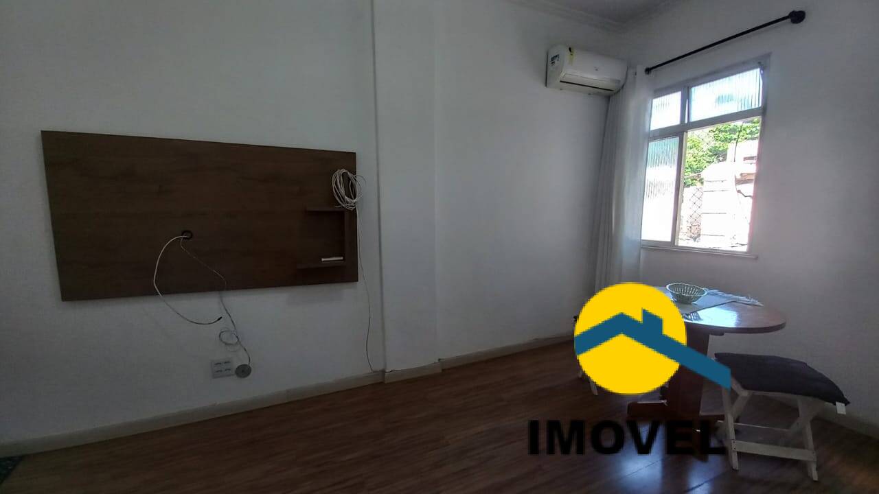 Apartamento à venda com 1 quarto, 50m² - Foto 2