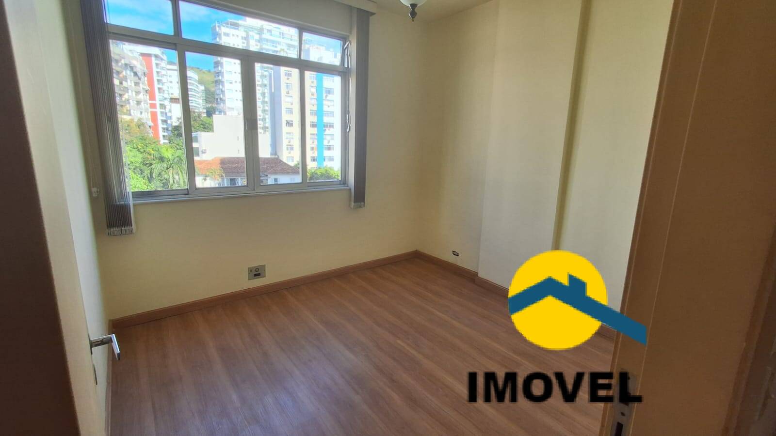 Apartamento à venda com 2 quartos, 80m² - Foto 8