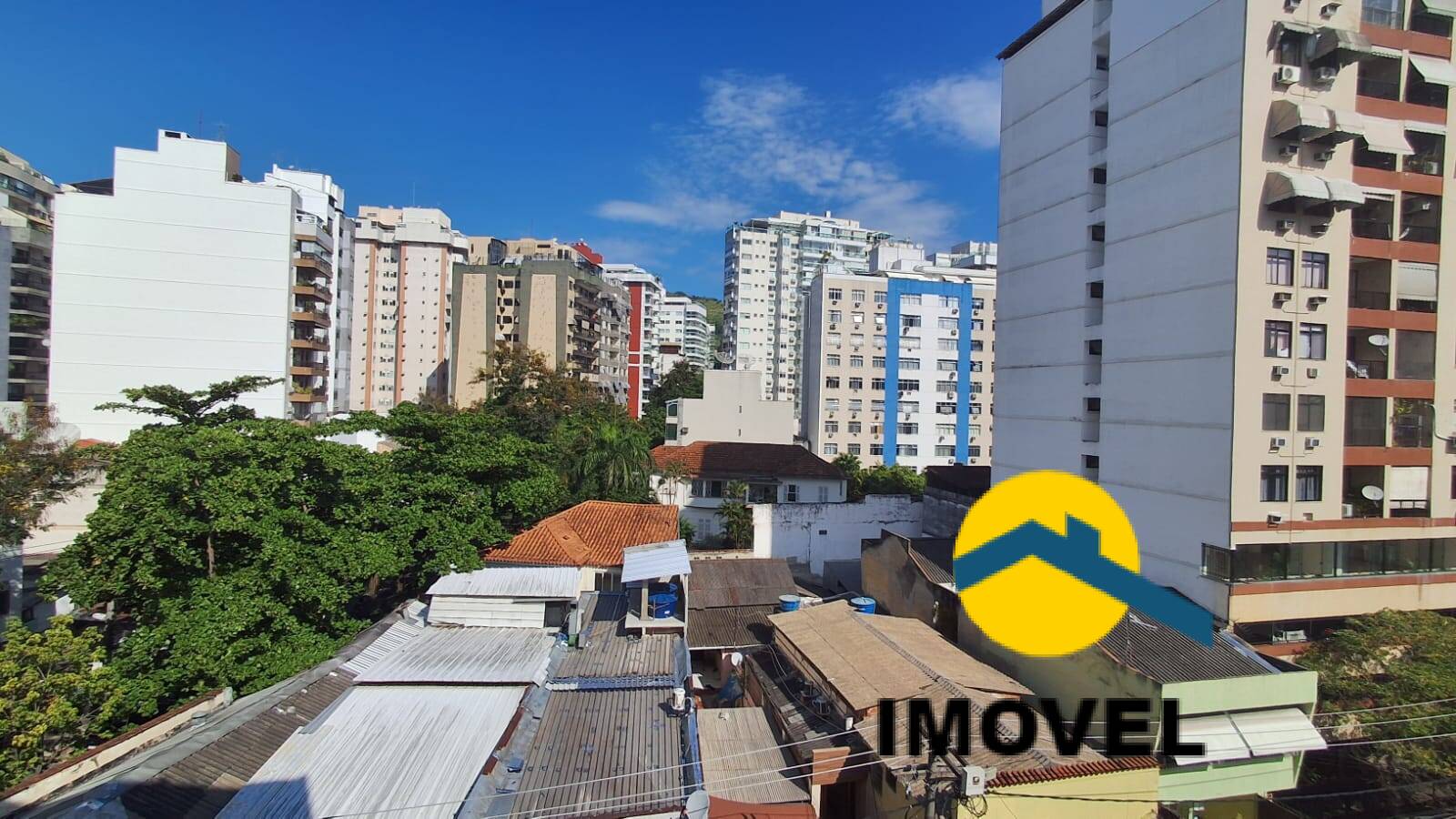 Apartamento à venda com 2 quartos, 80m² - Foto 4