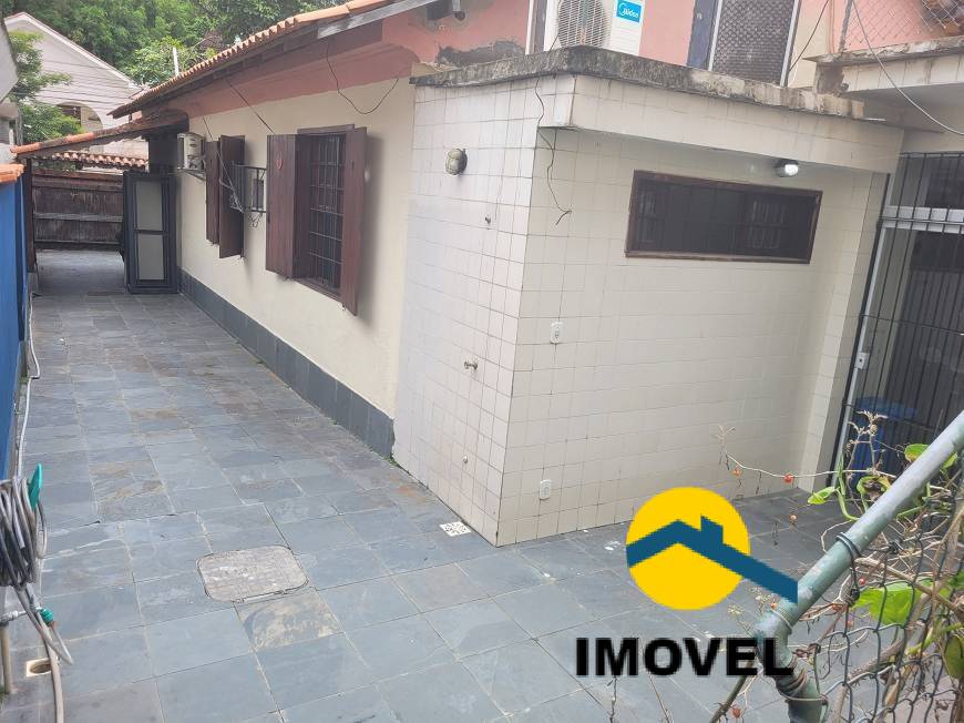 Casa à venda com 4 quartos, 150m² - Foto 25