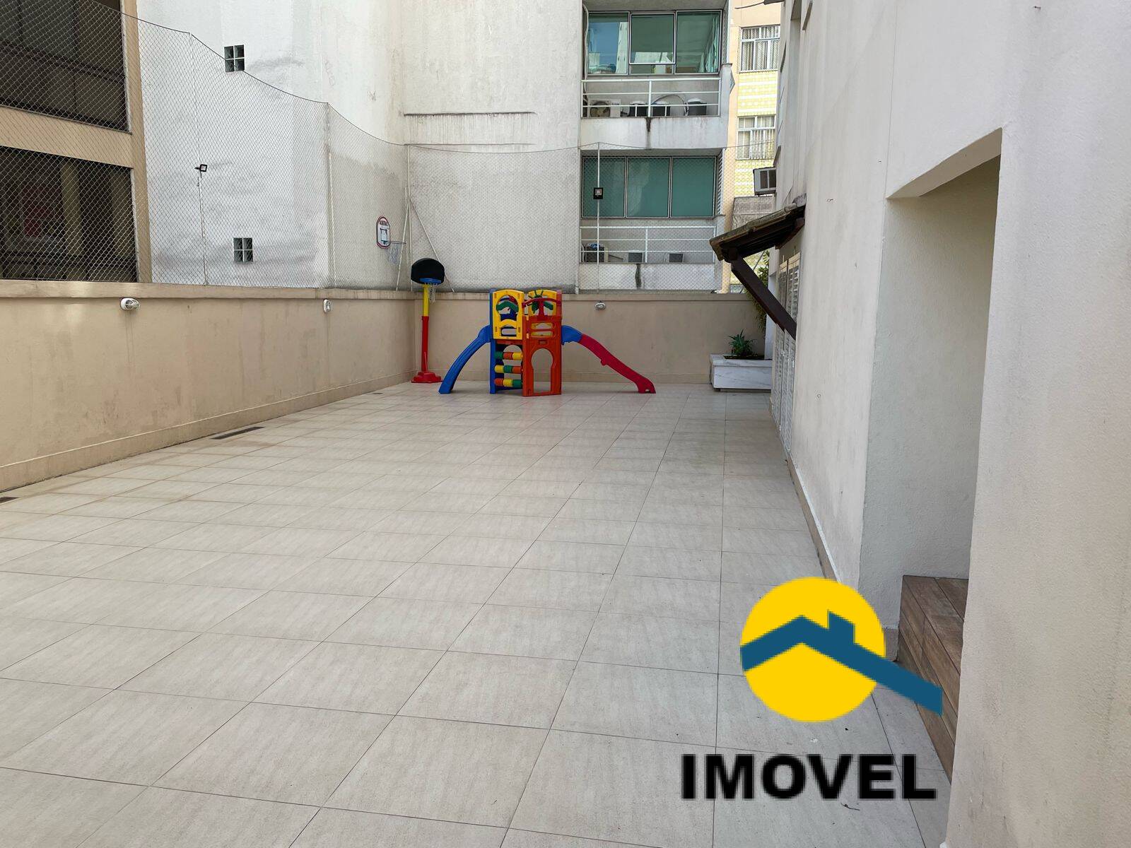 Apartamento à venda com 3 quartos, 115m² - Foto 28