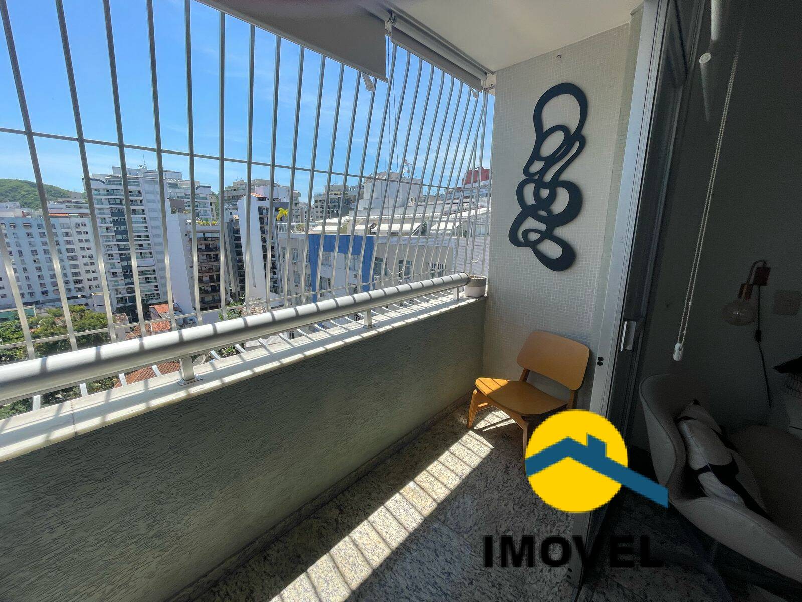 Apartamento à venda com 3 quartos, 115m² - Foto 3