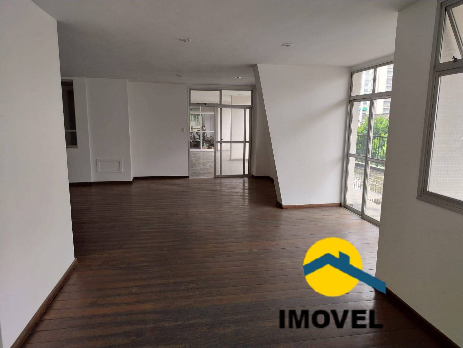 Apartamento à venda com 3 quartos, 120m² - Foto 47