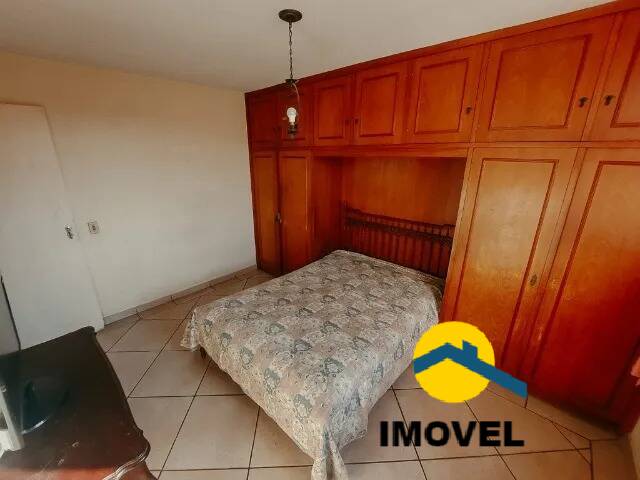 Apartamento à venda com 3 quartos, 130m² - Foto 4