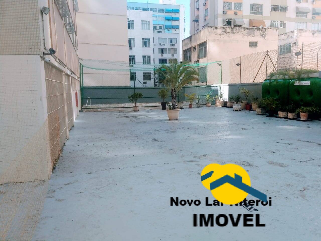 Apartamento à venda com 3 quartos, 130m² - Foto 13