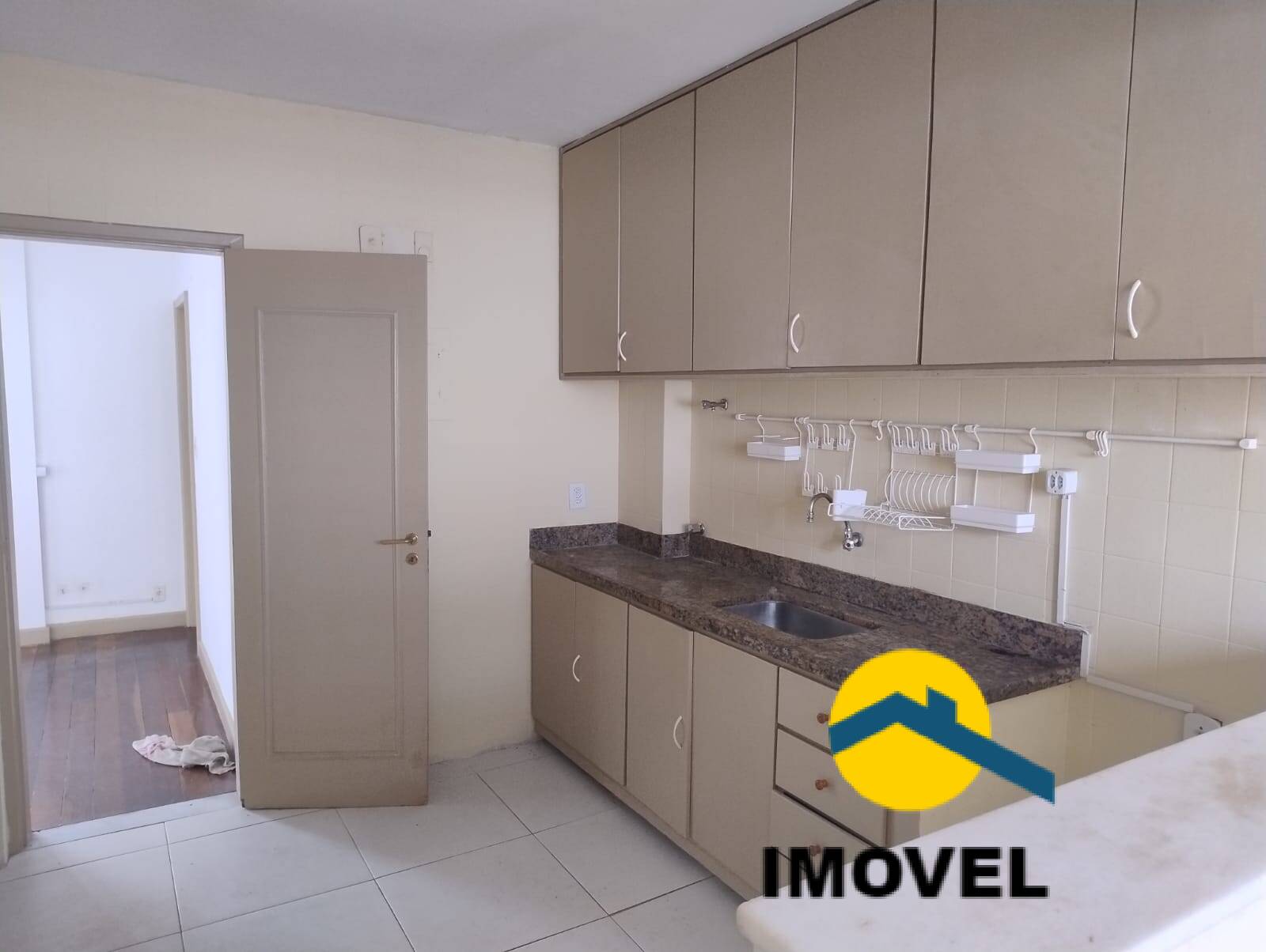 Apartamento à venda com 3 quartos, 150m² - Foto 19