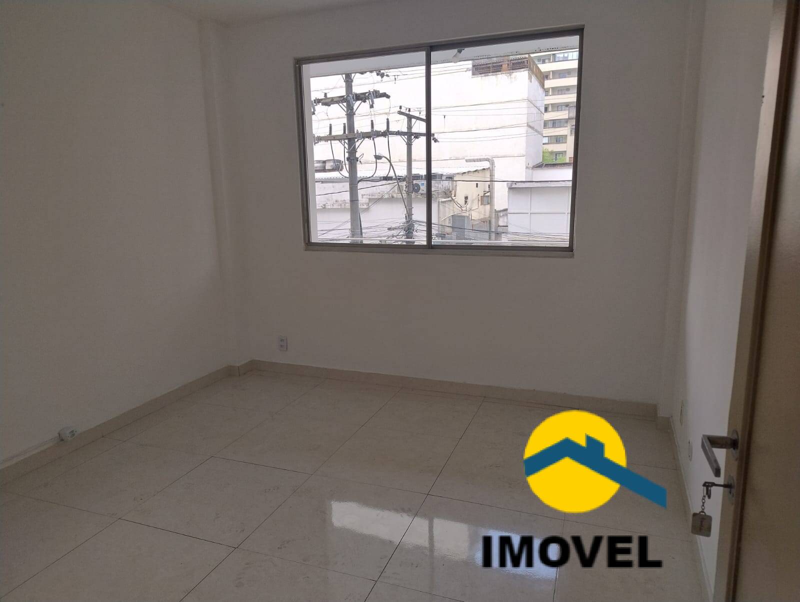 Apartamento à venda com 3 quartos, 150m² - Foto 12