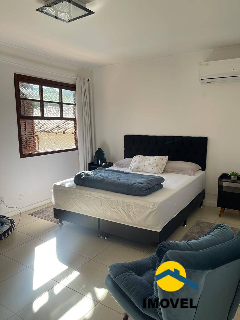 Casa de Condomínio à venda com 3 quartos, 290m² - Foto 25