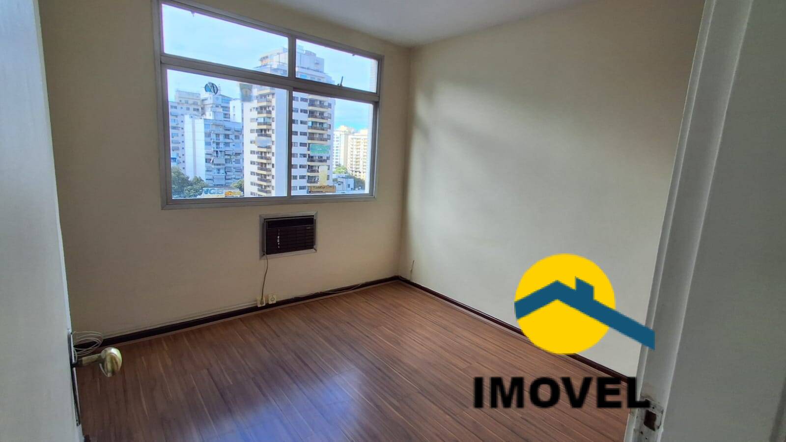 Apartamento à venda com 3 quartos, 110m² - Foto 8