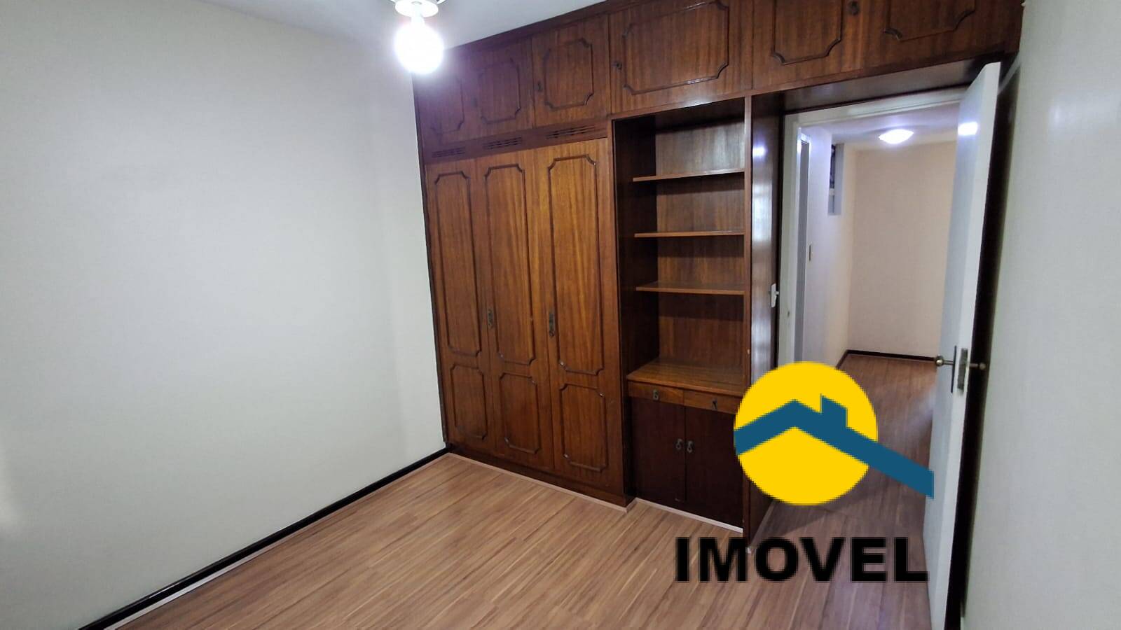 Apartamento à venda com 3 quartos, 110m² - Foto 17