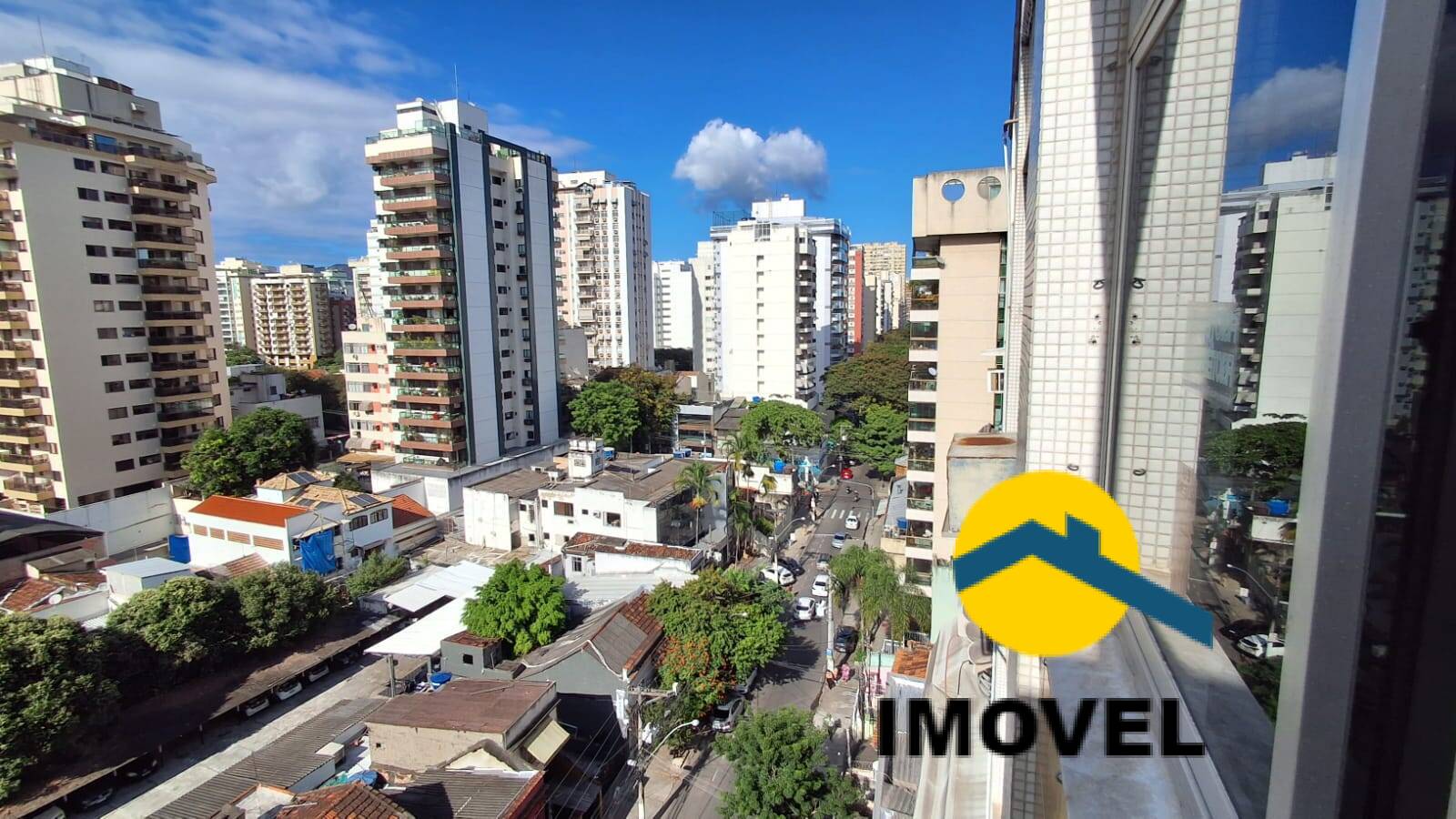 Apartamento à venda com 3 quartos, 110m² - Foto 3