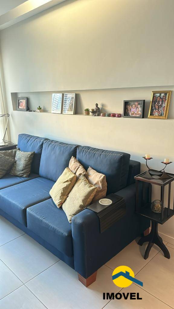 Apartamento à venda com 2 quartos, 70m² - Foto 3