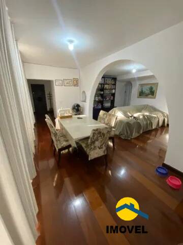 Casa à venda com 3 quartos, 167m² - Foto 1