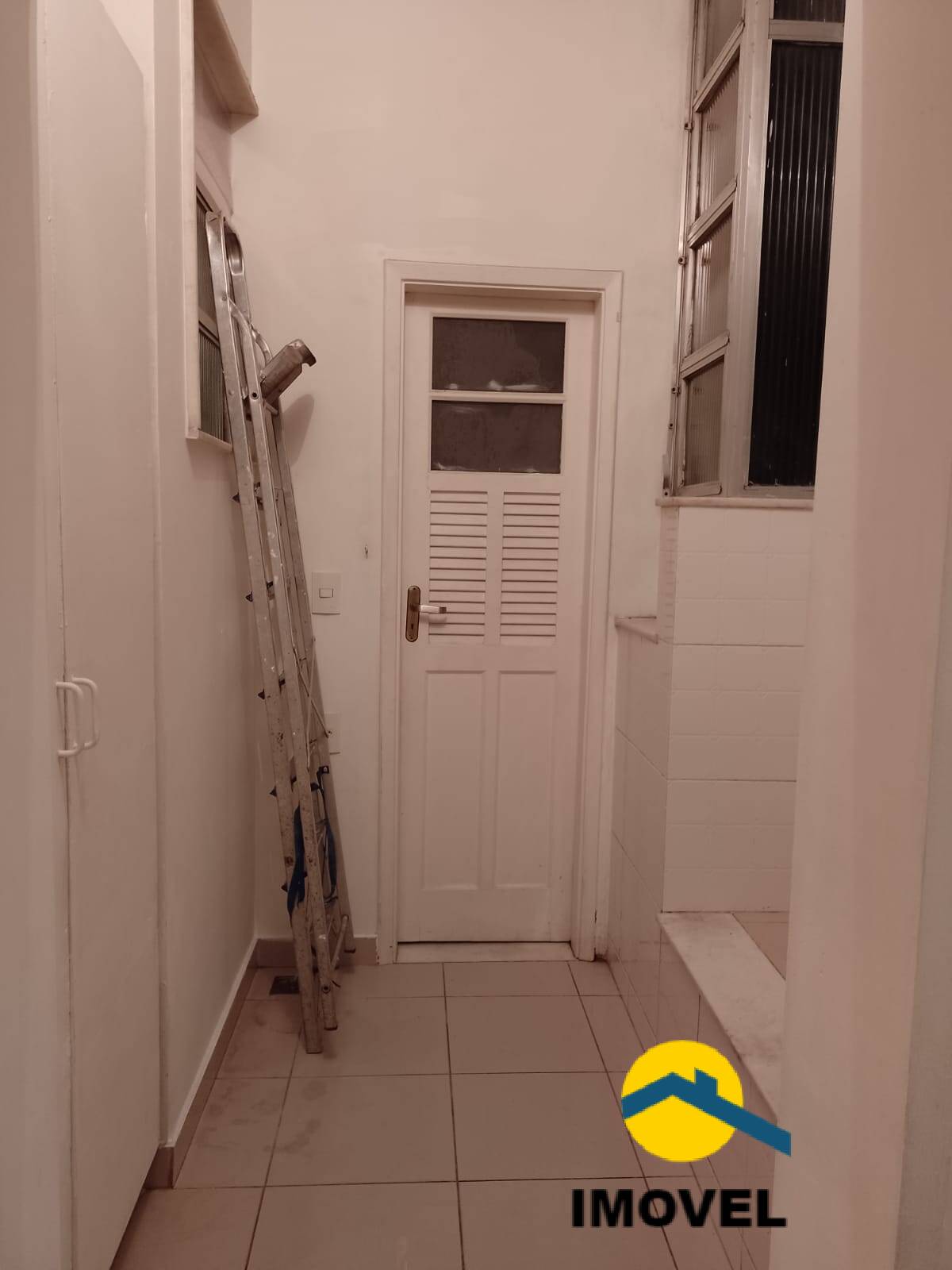 Apartamento à venda com 3 quartos, 130m² - Foto 19