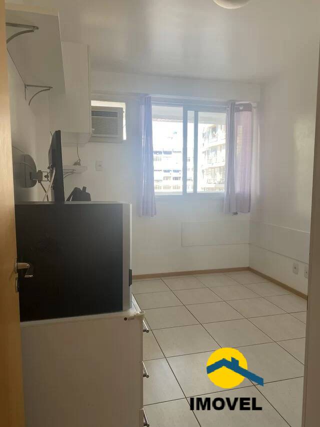 Apartamento à venda com 2 quartos, 80m² - Foto 15