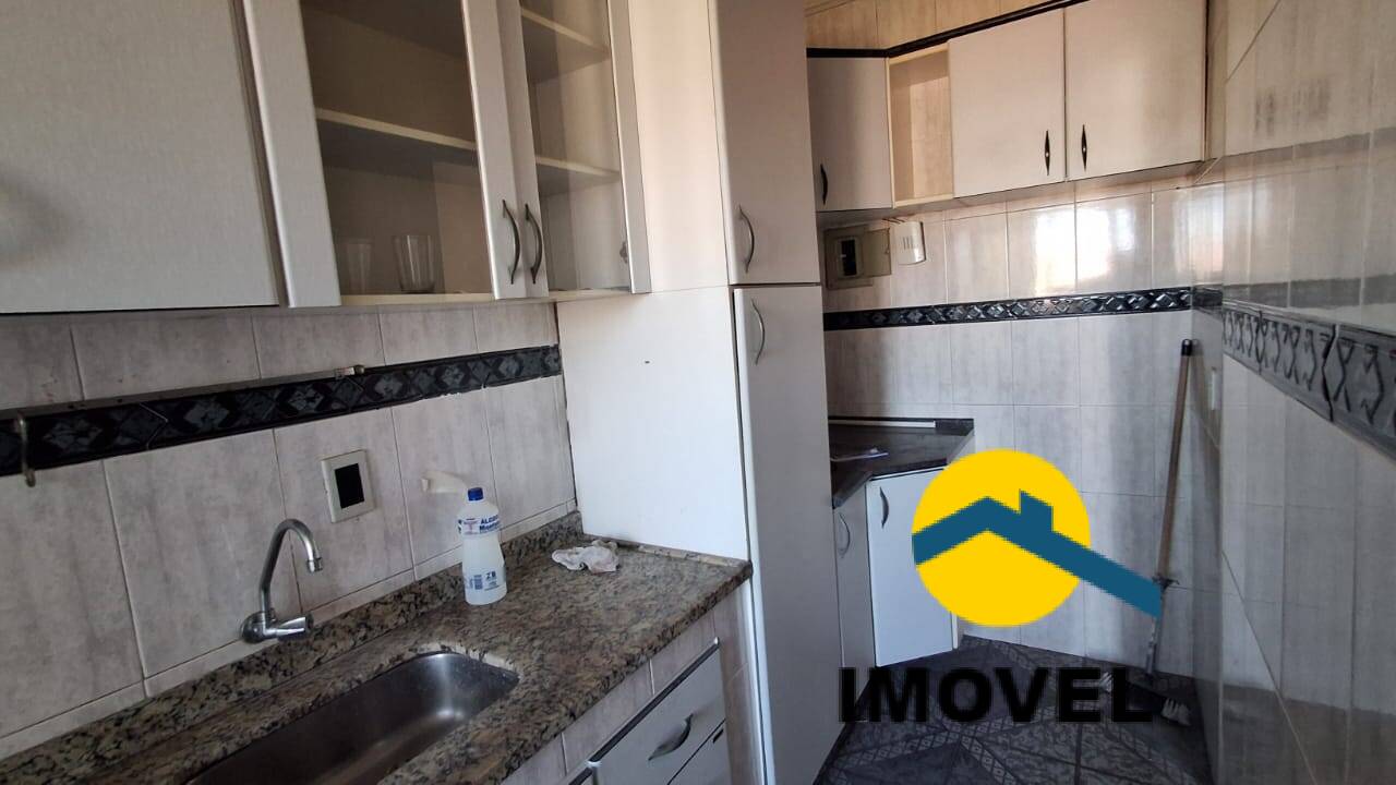 Apartamento à venda com 2 quartos, 55m² - Foto 13