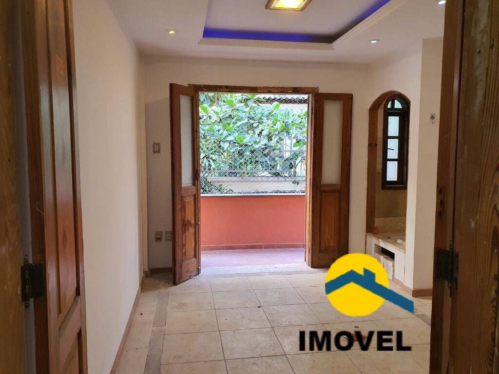 Casa à venda com 4 quartos, 240m² - Foto 14