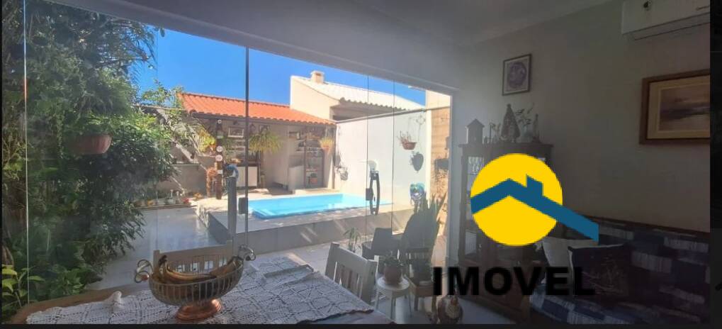 Casa à venda com 2 quartos, 90m² - Foto 18