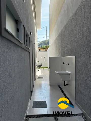 Casa à venda com 4 quartos, 150m² - Foto 14