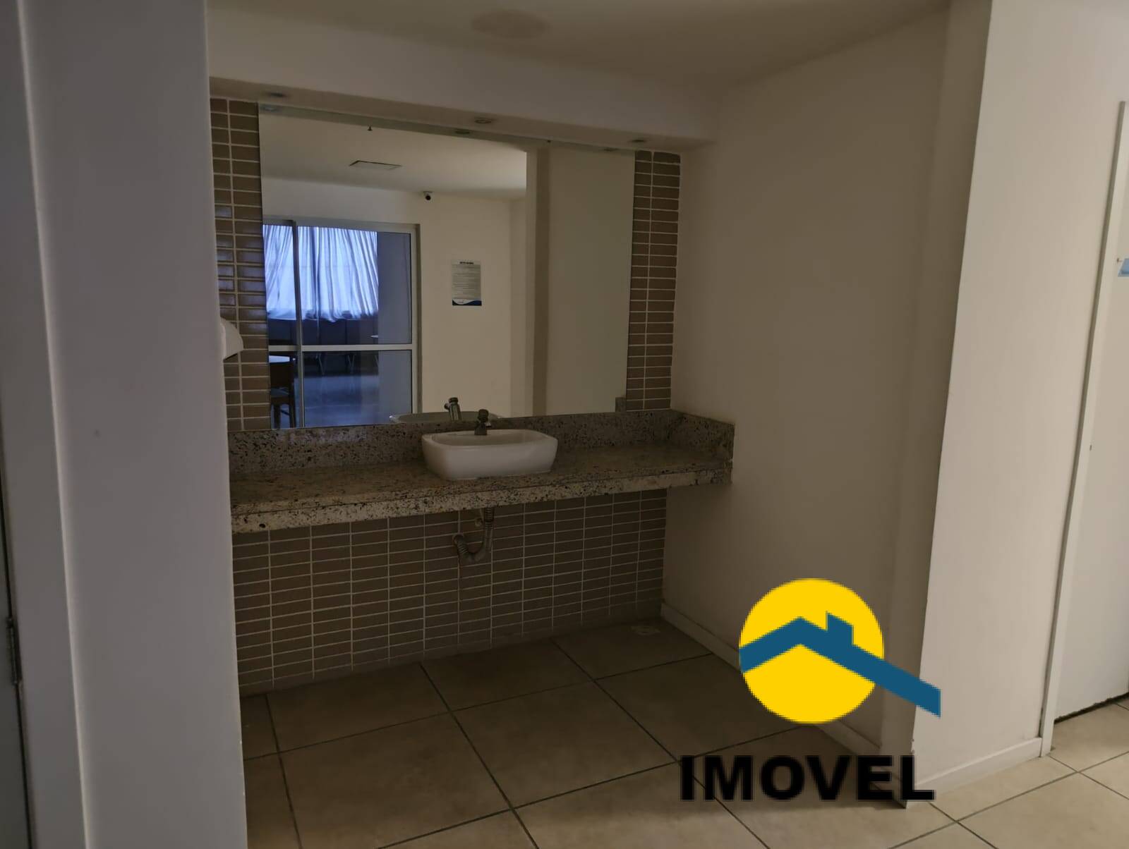 Apartamento à venda com 2 quartos, 62m² - Foto 46