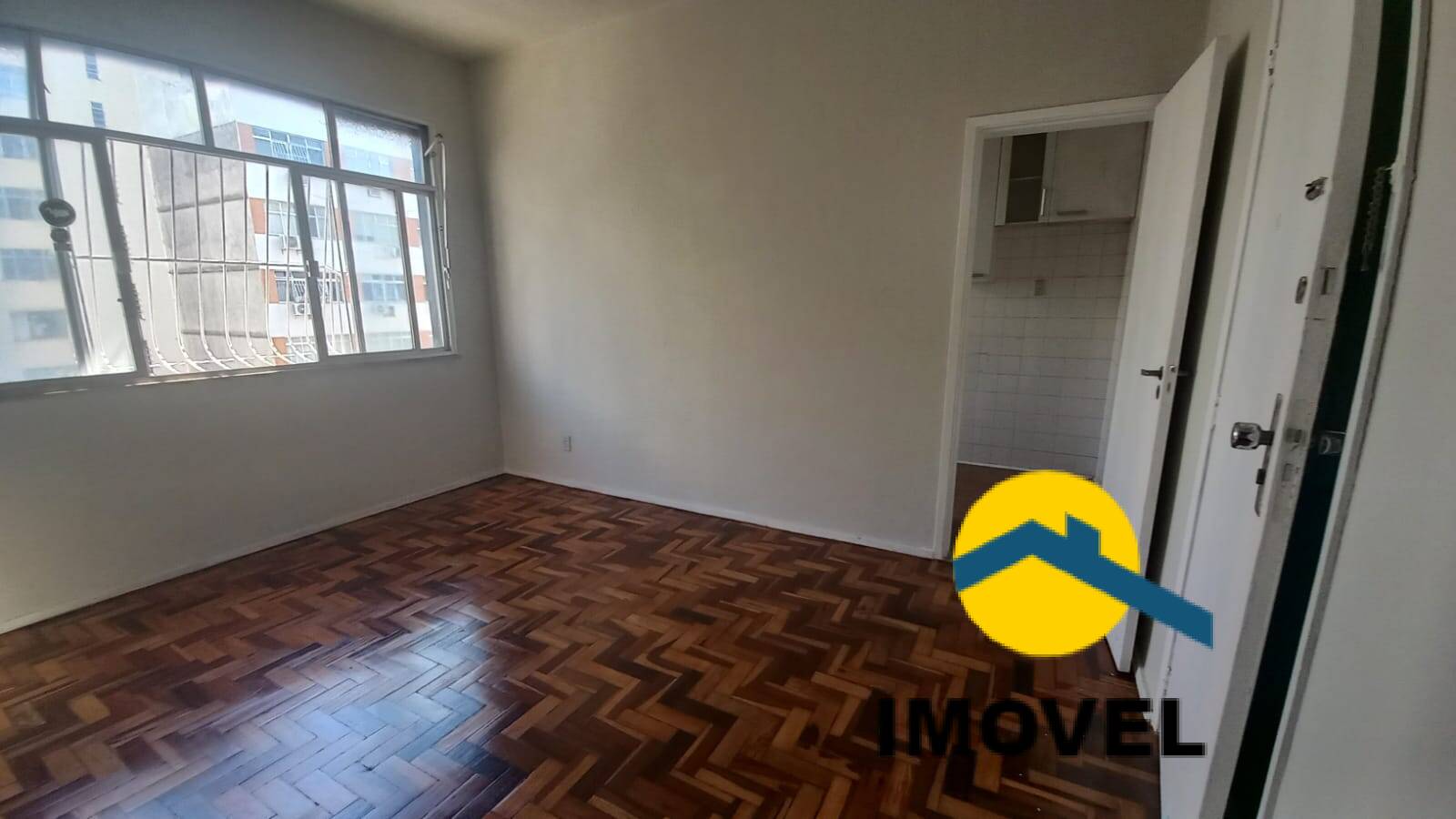 Apartamento à venda com 2 quartos, 70m² - Foto 6