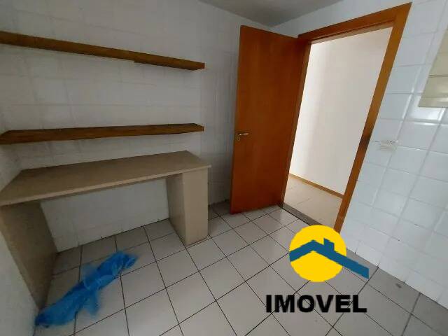 Apartamento à venda com 2 quartos, 70m² - Foto 5