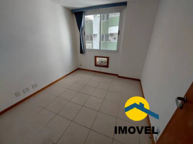 Apartamento à venda com 2 quartos, 70m² - Foto 3