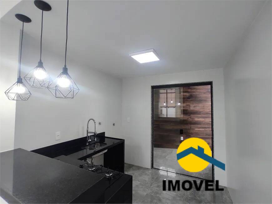 Casa à venda com 3 quartos, 110m² - Foto 4