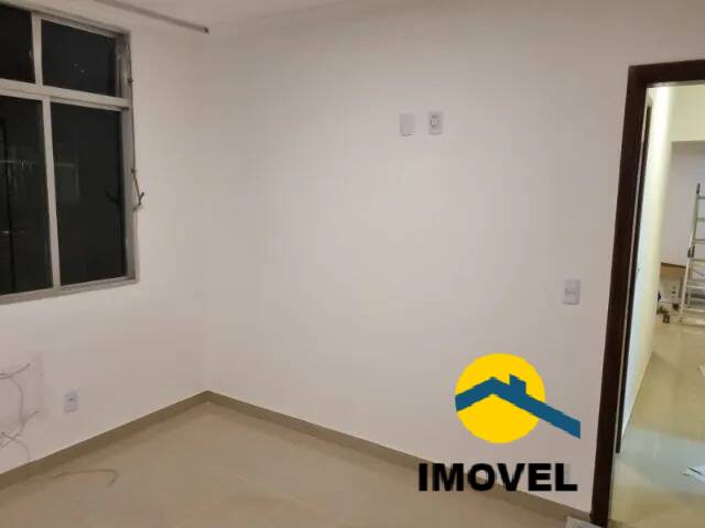 Apartamento à venda com 2 quartos, 65m² - Foto 11