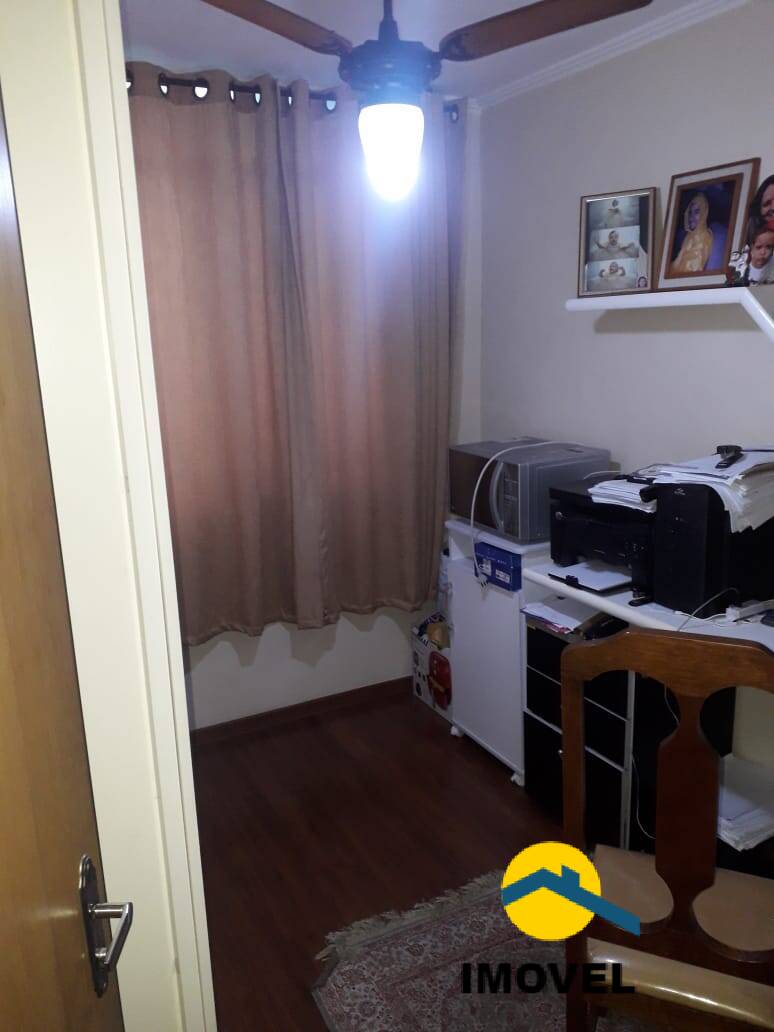 Apartamento à venda com 2 quartos, 70m² - Foto 9