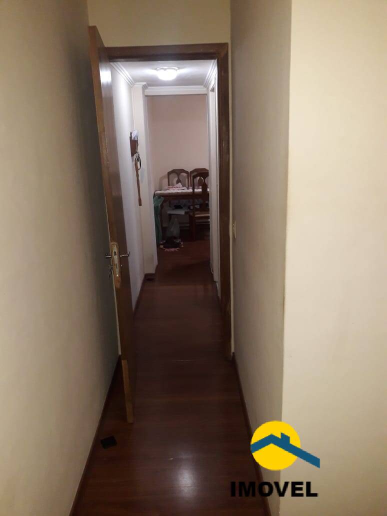 Apartamento à venda com 2 quartos, 70m² - Foto 5