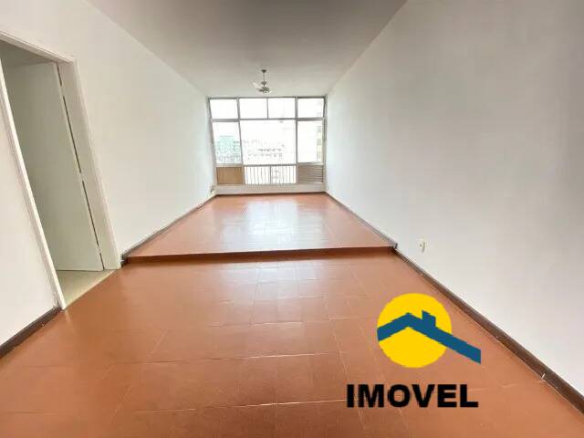 Apartamento à venda com 4 quartos, 160m² - Foto 2