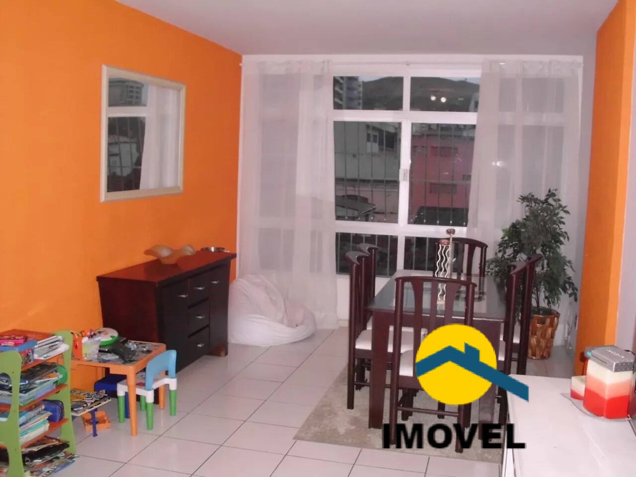 Apartamento à venda com 3 quartos, 110m² - Foto 1