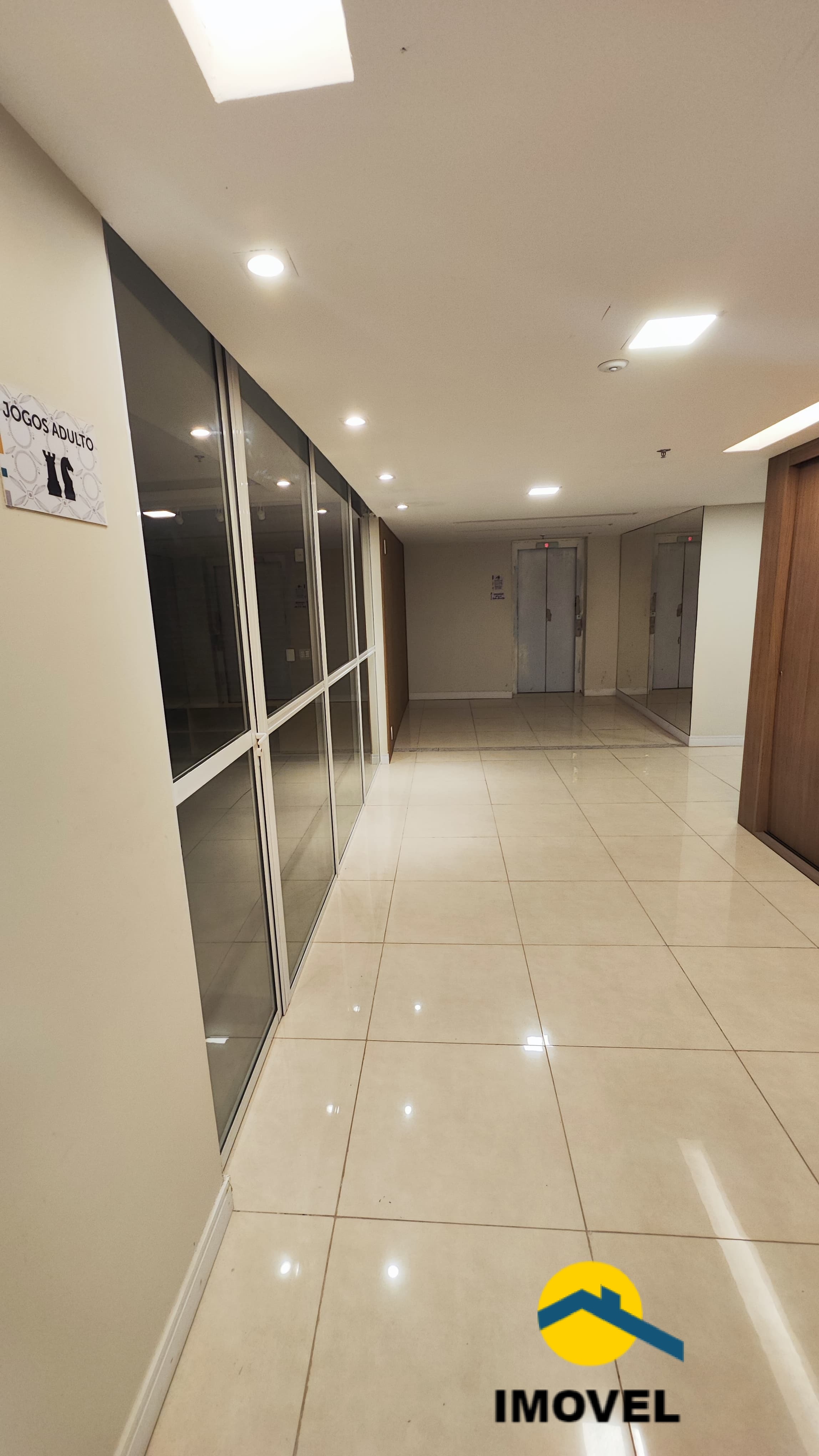 Apartamento à venda com 2 quartos, 68m² - Foto 22