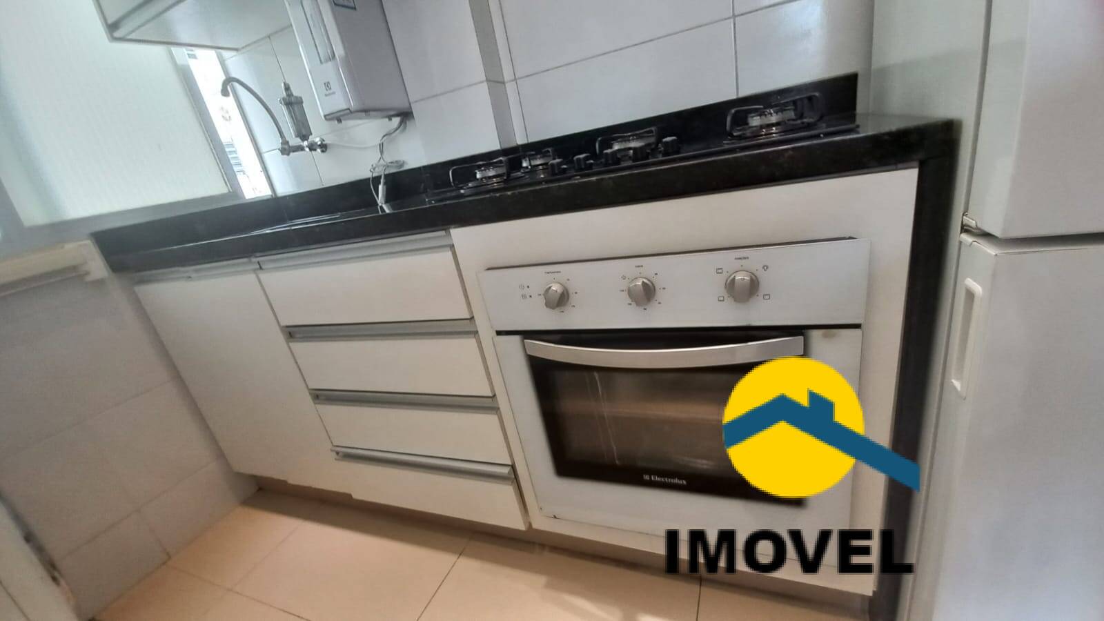 Apartamento à venda com 2 quartos, 60m² - Foto 32